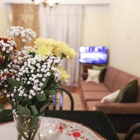 Quiet, Fully Refurbished In Apartment Thessaloniki