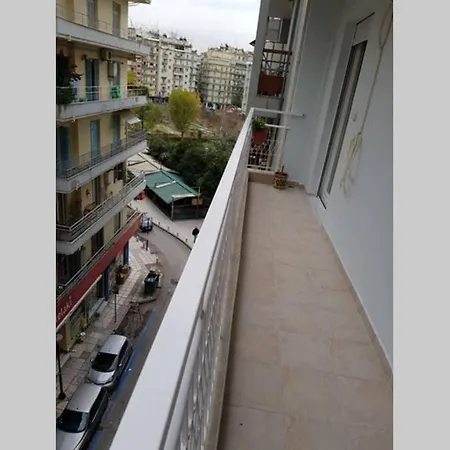 Quiet, Fully Refurbished In Thessaloniki
