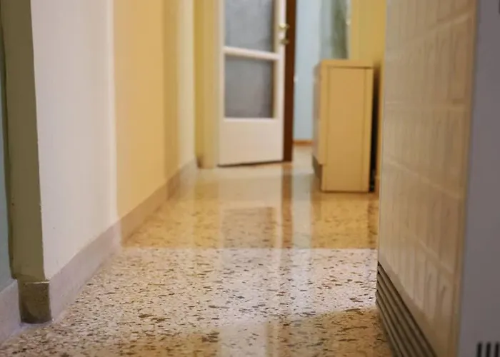 Quiet, Fully Refurbished In Appartamento *